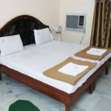 Hotel Geethanjali Residency บาดราเชลัม ภายนอก รูปภาพ
