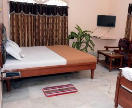 Hotel Geethanjali Residency บาดราเชลัม ภายนอก รูปภาพ